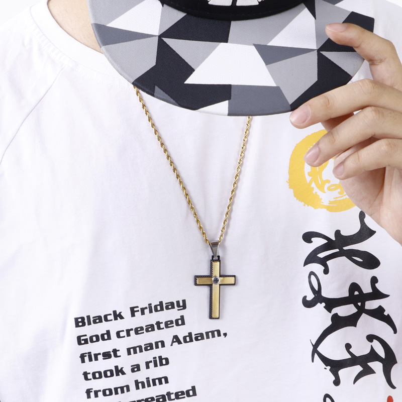 Kalen Hiphop Cross Pendant Nec - Men Accessories Singapore 评论和价格