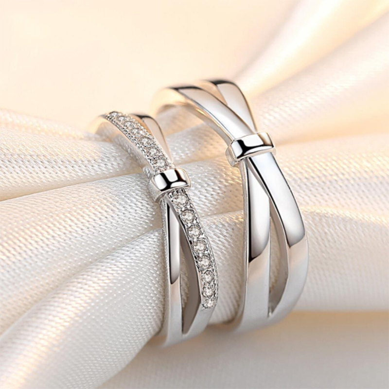 Romantic Bowknot Couple Rings  - Men'S Accessories Hand Bands 评论和价格