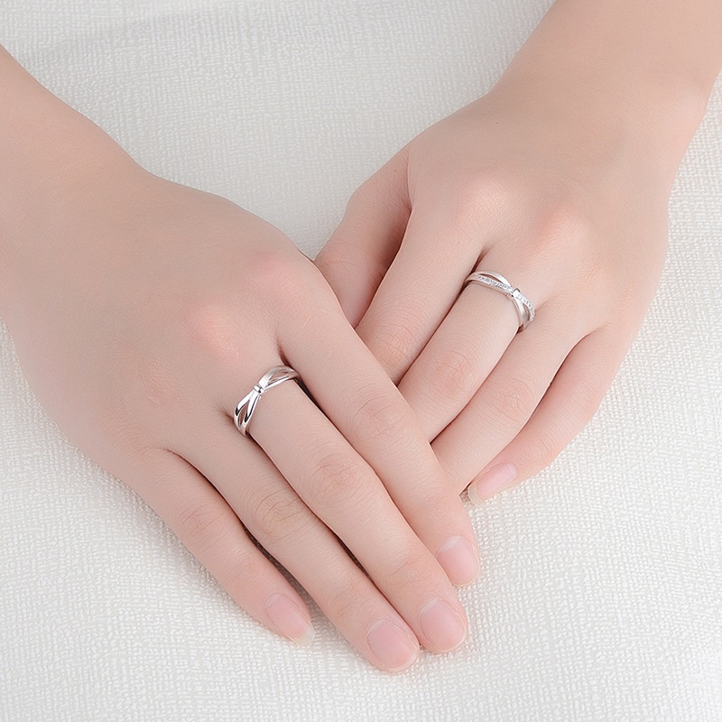 Romantic Bowknot Couple Rings  - Men'S Accessories Hand Bands 评论和价格