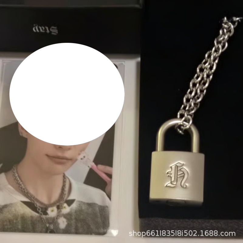 Ashionable Creative Metal Lock - Men Accessories Necklace 评论和价格